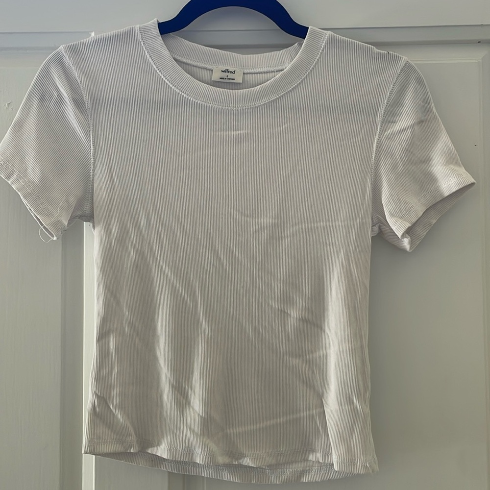 Wilfred white tshirt